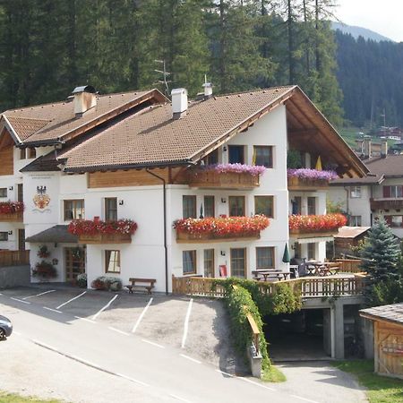 Ferienwohnungen Am Laerchenweg Sexten Exteriör bild